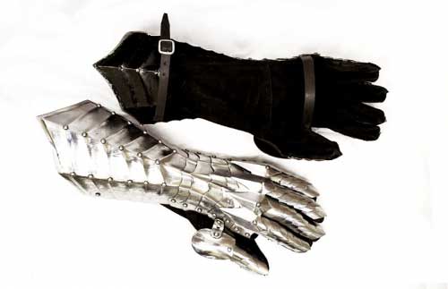 Plattenhandschuhe, blank, vernietet und vernäht