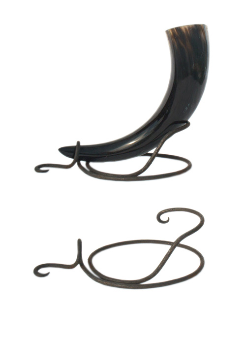 Geschmiedeter Trinkhornständer, klein