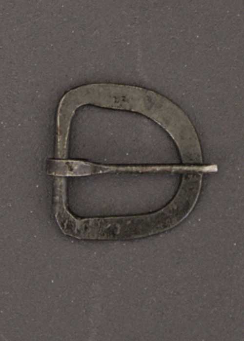 Handgeschmiedete Schnalle aus Stahl